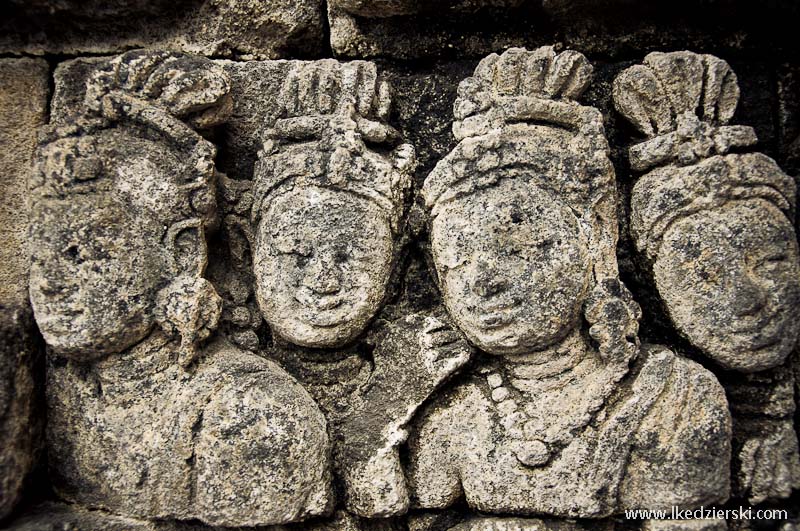 świątynia borobudur płaskorzeźby