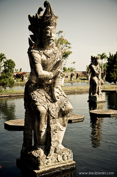 tirtagangga mahabharata pond