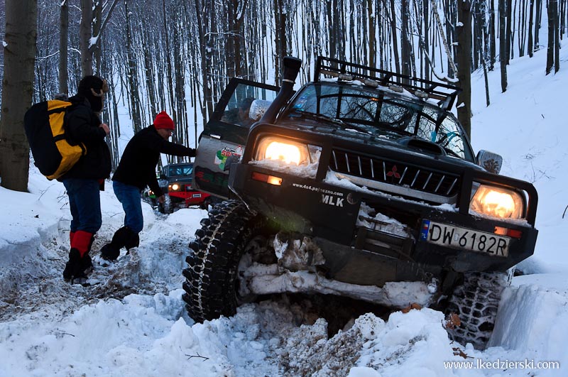 rajd offroad wyciąganie na stalówkę