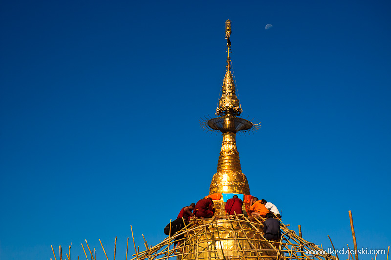 Golden Rock Pagoda