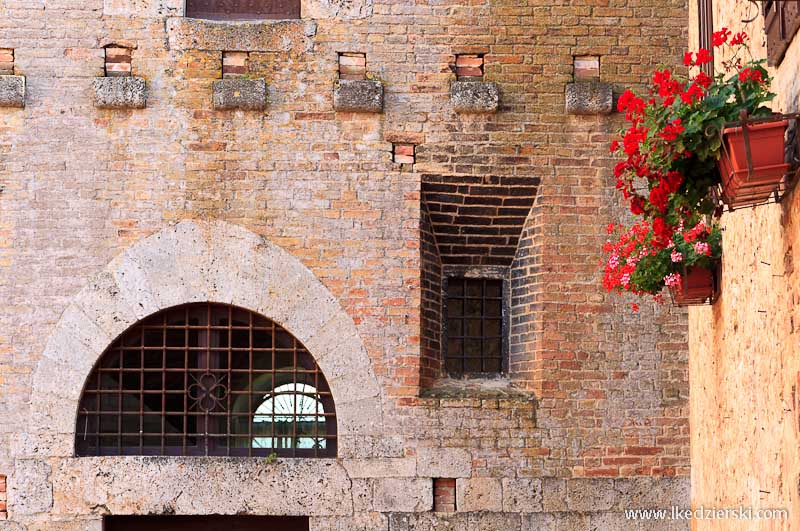 san gimignano kamienica