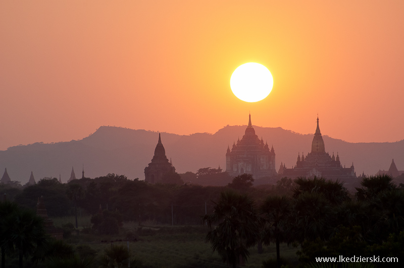 zachód słońca w bagan sunset