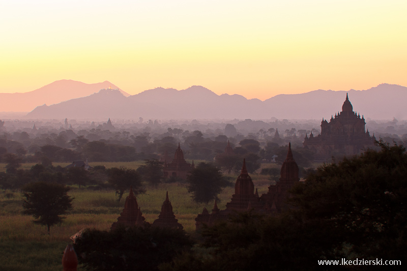 kraina tysiąca pagód bagan sunrise