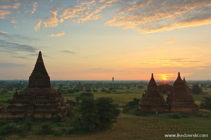 kraina tysiąca pagód bagan sunrise