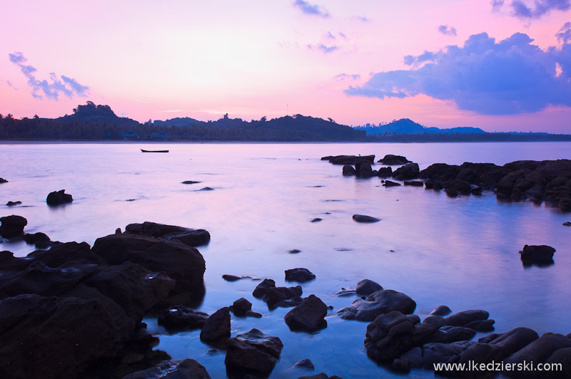 ngwe saung beach sunrise