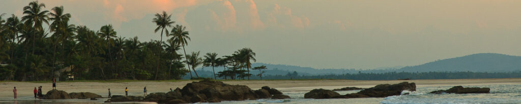 panorama ngwe saung beach