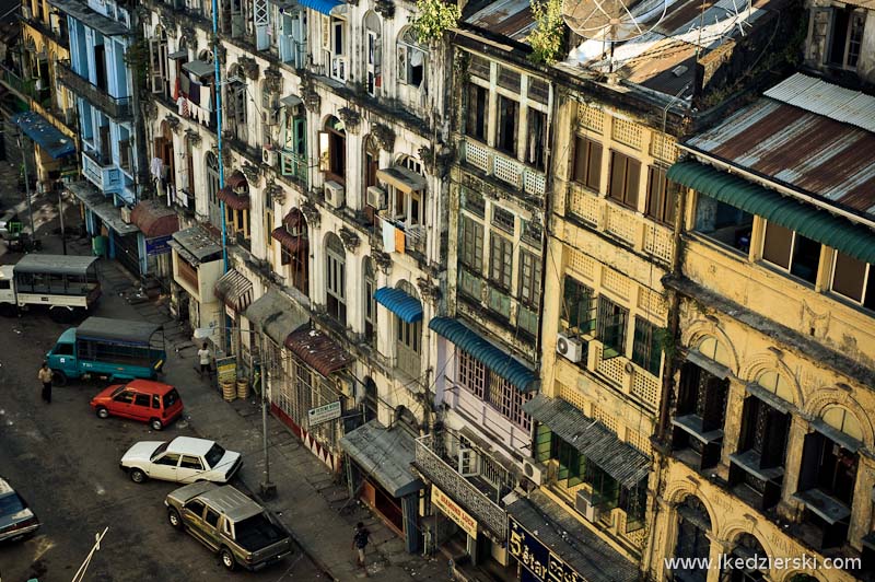 Ulica w Rangunie