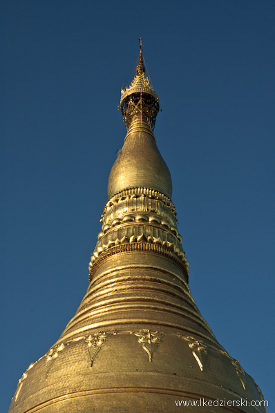 shwedagon pagoda