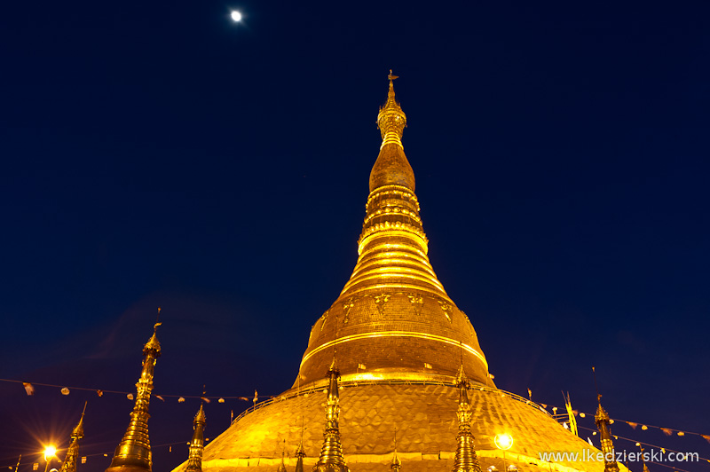 shwedagon pagoda