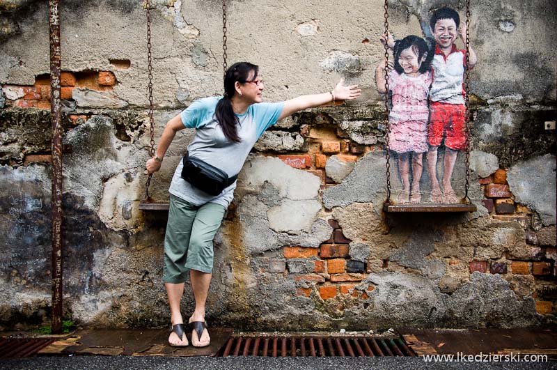 murale w georgetown Louis Gan Brother and Sister on a Swing