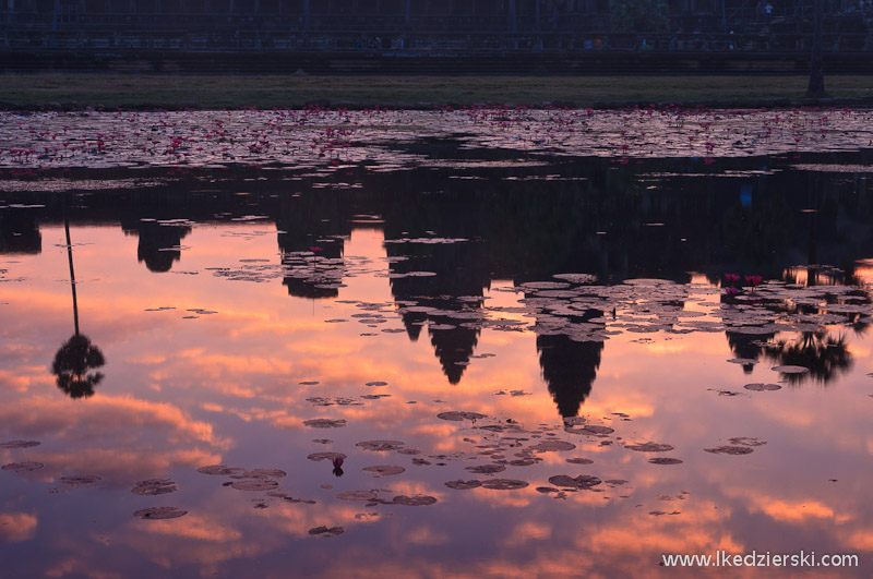 angkor wat sunrise mirror