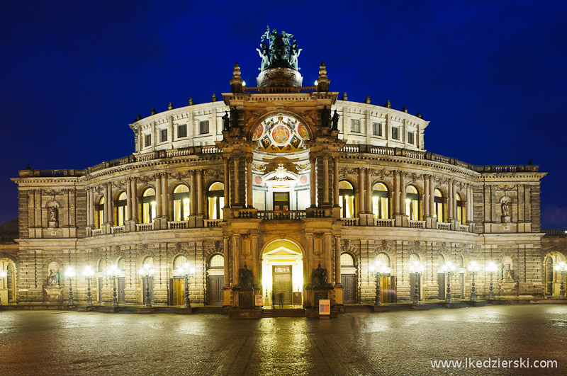 drezno blue hour semperoper