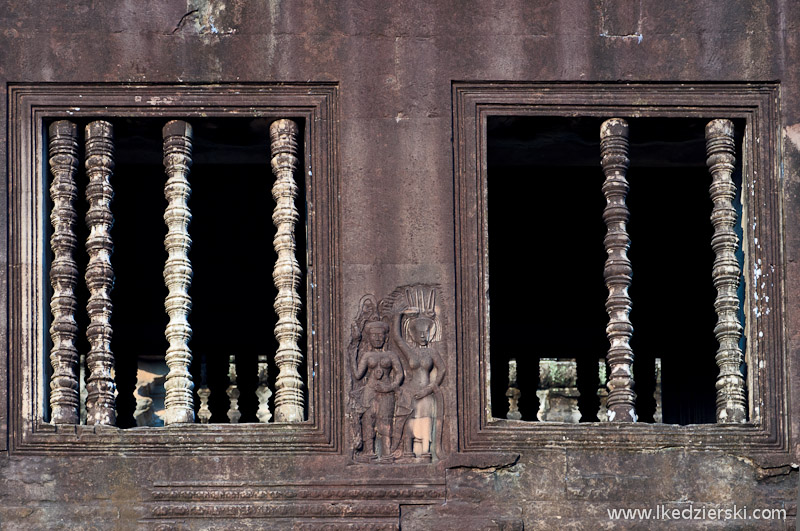 zwiedzanie angkor wat kamienny bambus