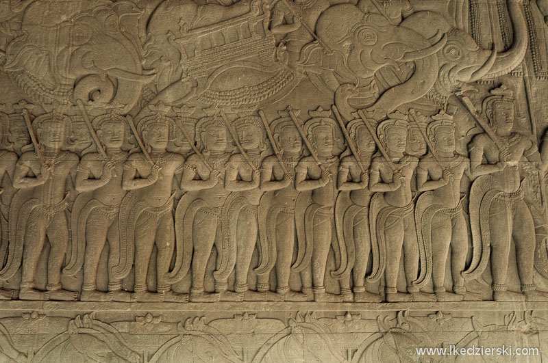 zwiedzanie angkor wat relief