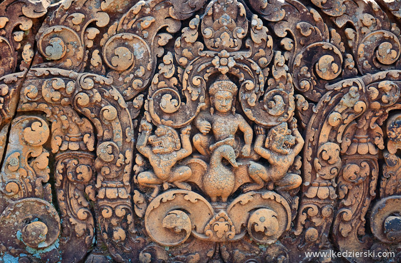 świątynia w kambodży zdobienia banteay srei 