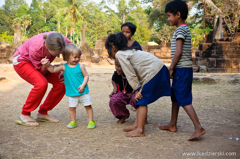 nadia w kambodży dzieci