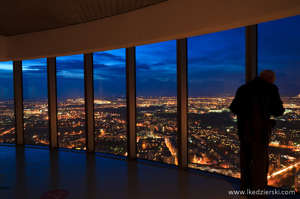 sky tower taras widokowy sunset