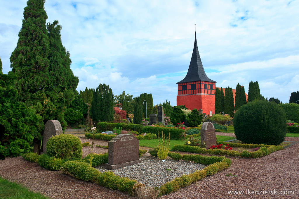 svaneke kirke