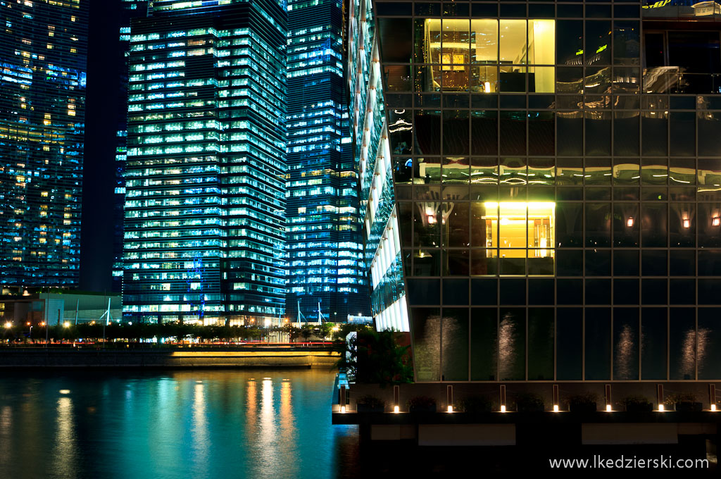 singapur po zachodzie słońca singapur by night marina bay