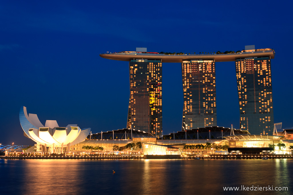 singapur by night marina bay sands