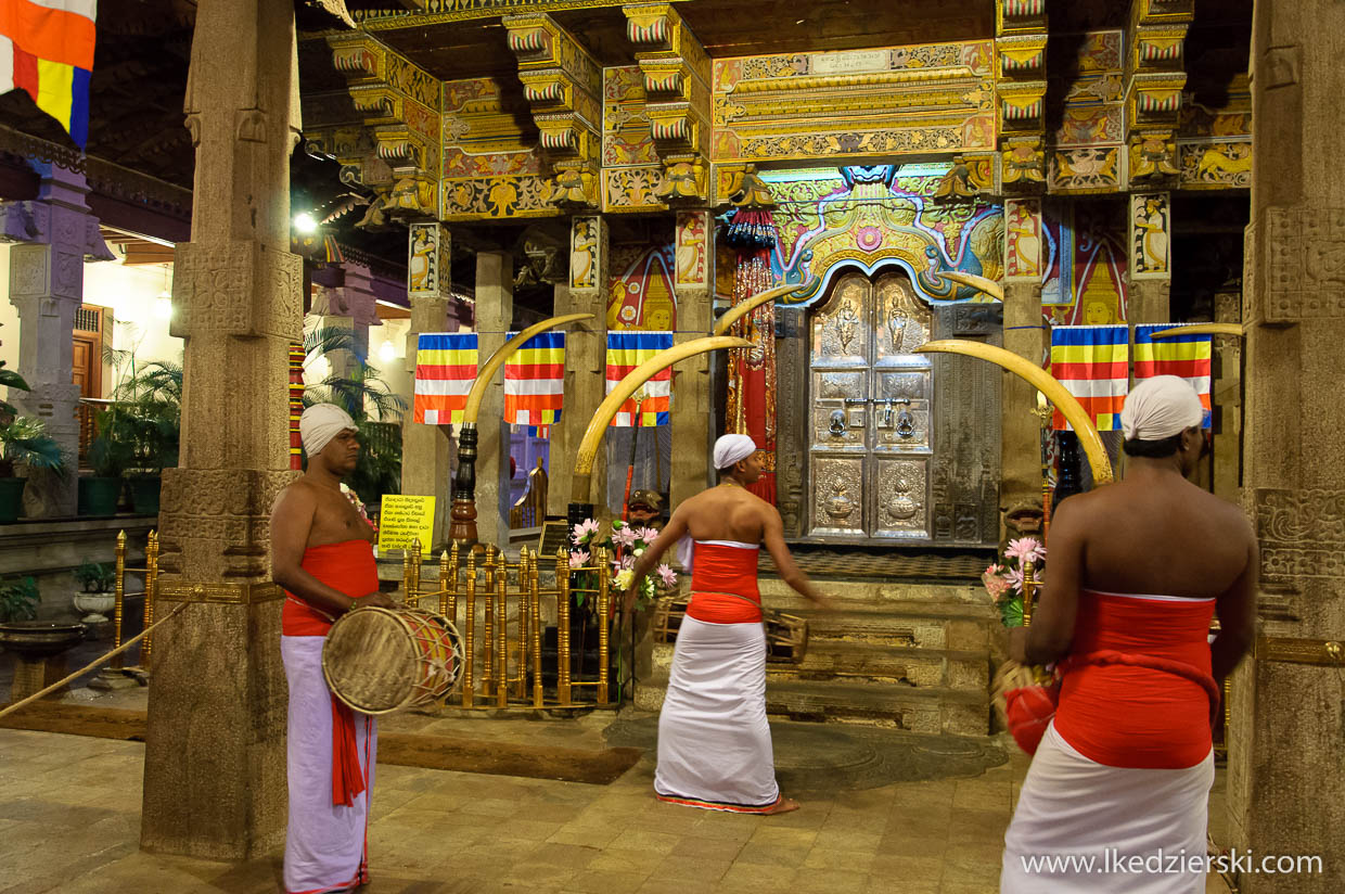 sri lanka sacred tooth relic świątynia zęba