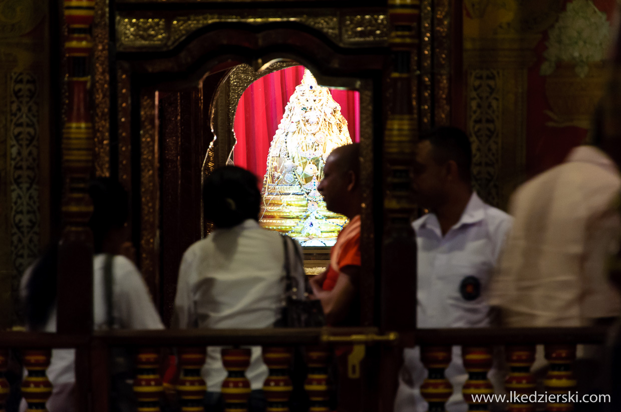 sri lanka sacred tooth relic świątynia zęba