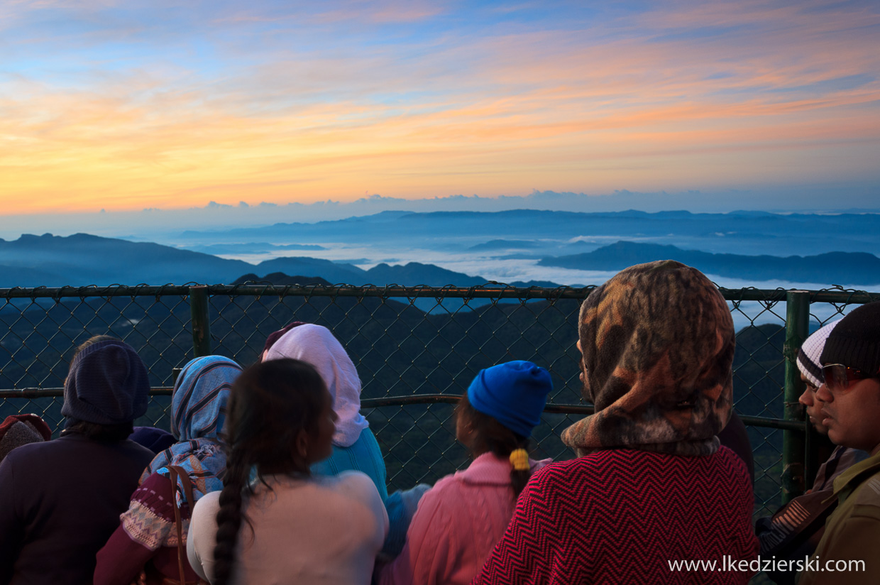 sri lanka adam's peak sri pada sunrise