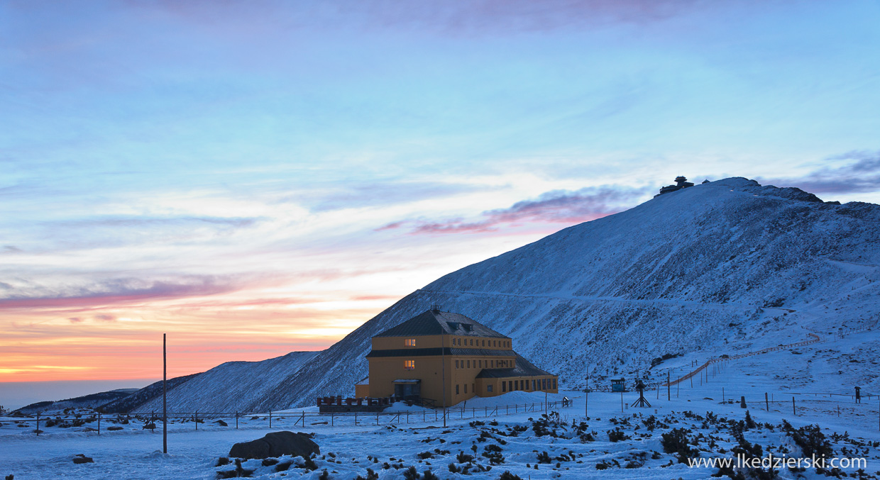 zimowe karkonosze śnieżka sunrise