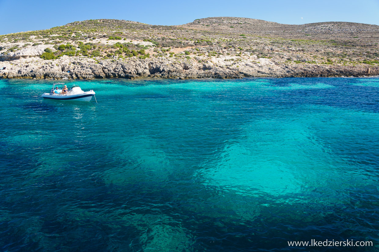 comino San Niklaw Bay