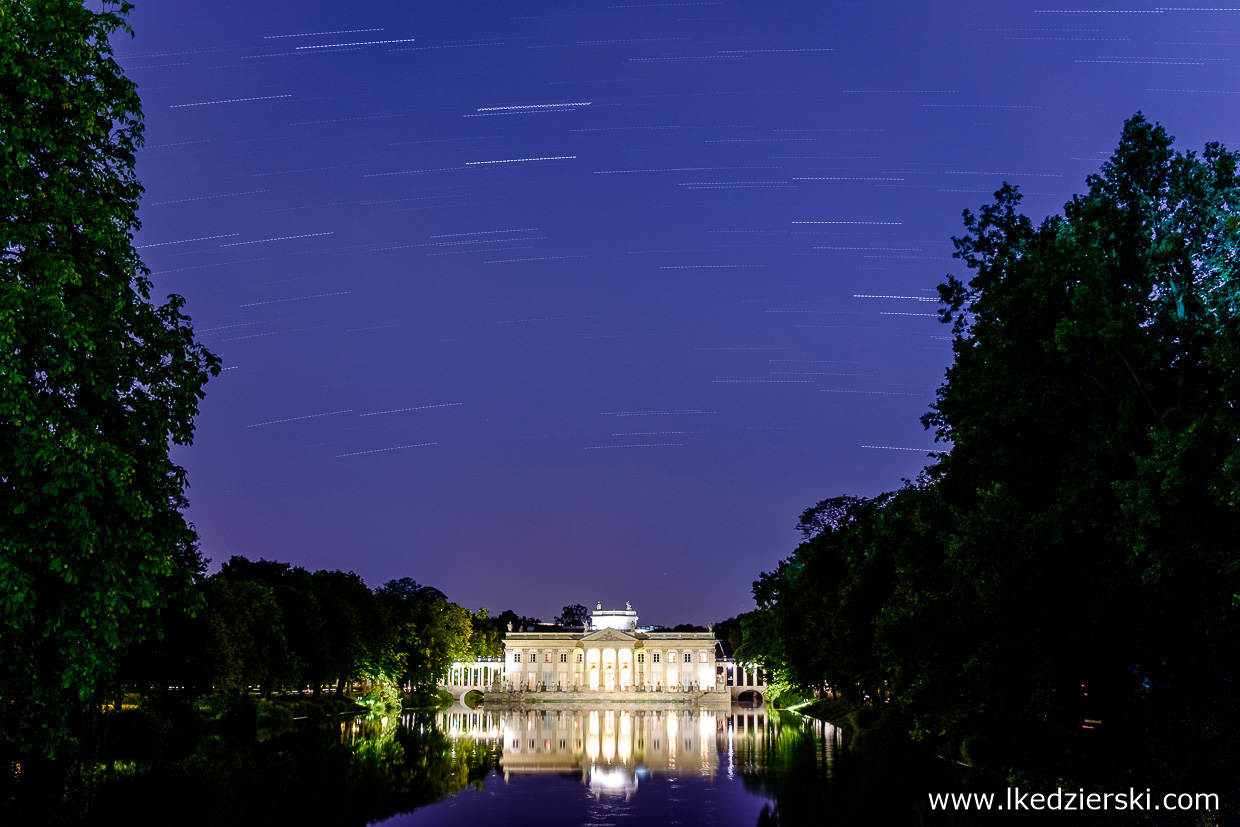 warszawa startrails łazienki pałac na wodzie