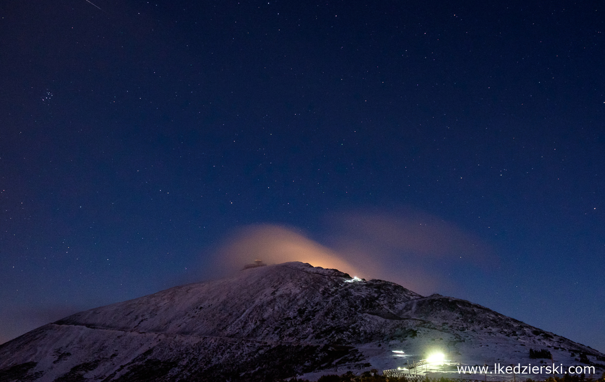 noc w karkonoszach nocne zdjęcia gór nocne zdjęcia karkonoszy śnieżka nocą