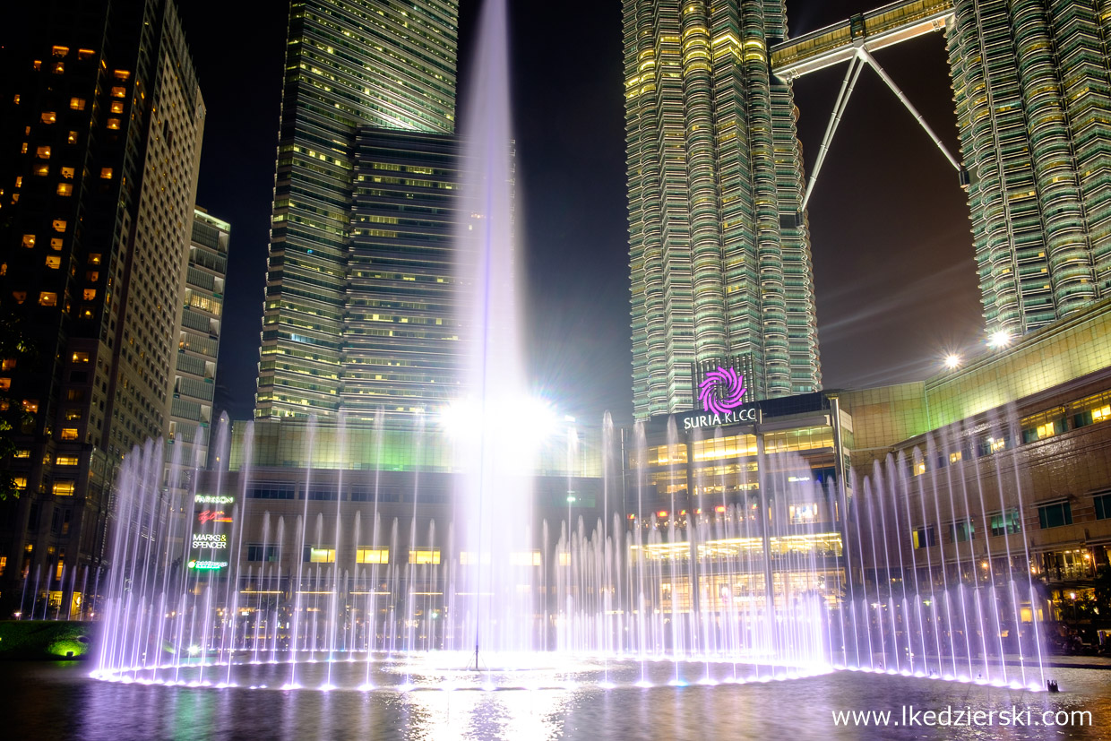 malezja kuala lumpur petronas towers sunset