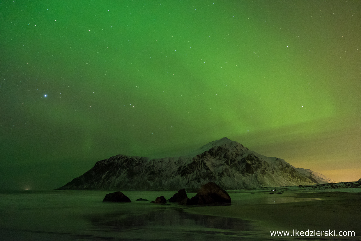 norwegia lofoty zorza polarna aurora borealis