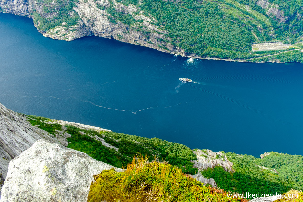 norwegia kjeragbolten trekking Lysefjorden