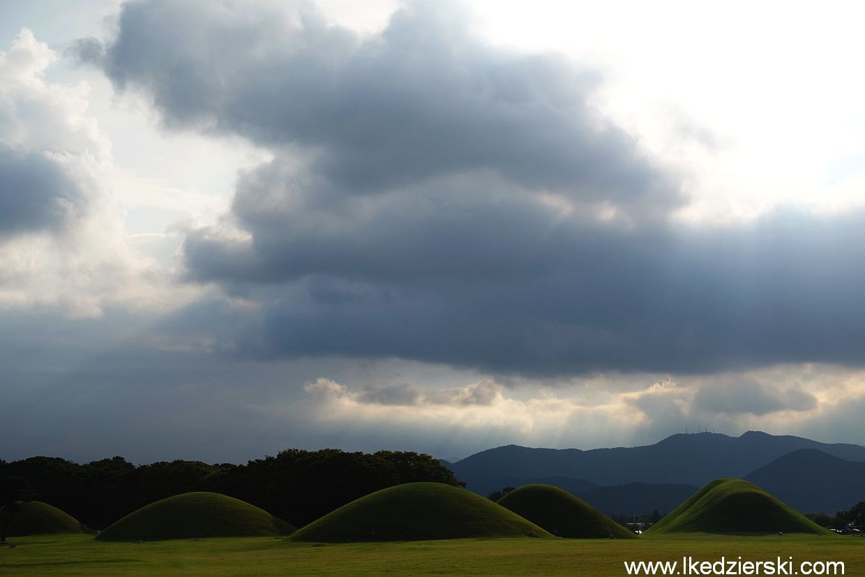 gyeongju grobowce