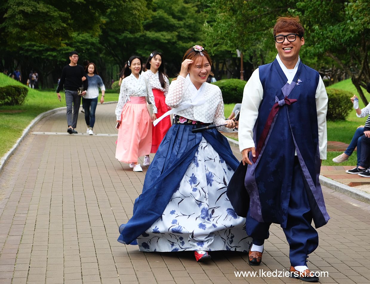 gyeongju tradycyjne stroje korea południowa