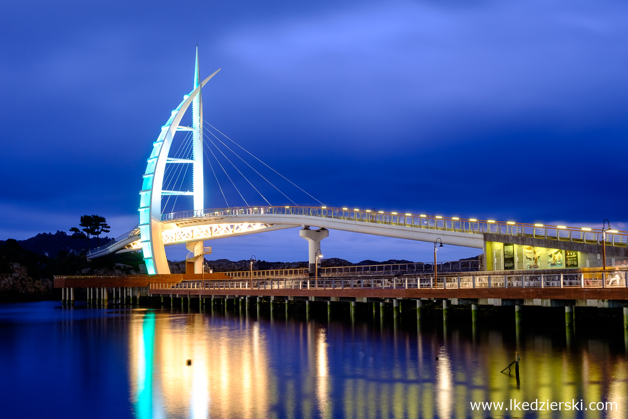 korea południowa nocne zdjęcia Saeyeongyo Bridge (새섬 새연교) , Seogwipo na wyspie Jeju