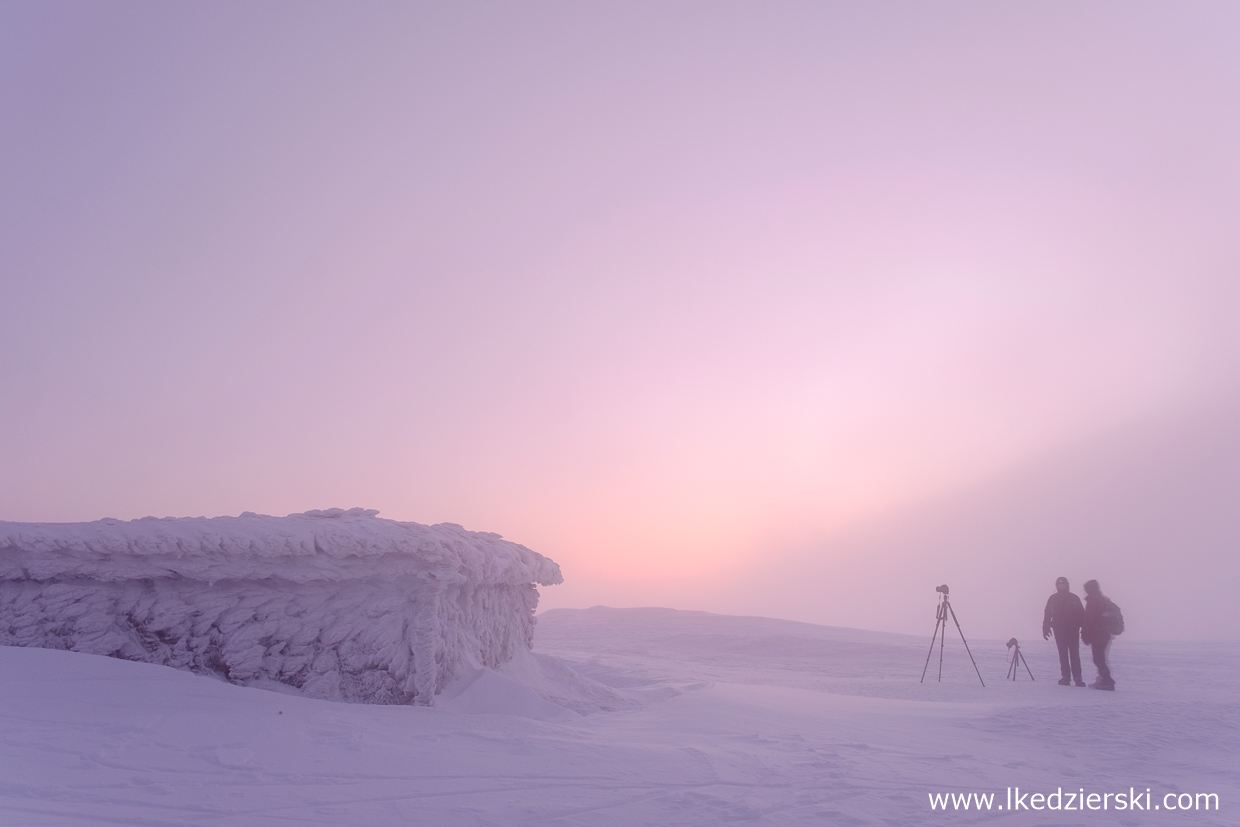 karkonosze zimą zdjęcia wschód słońca karkonosze