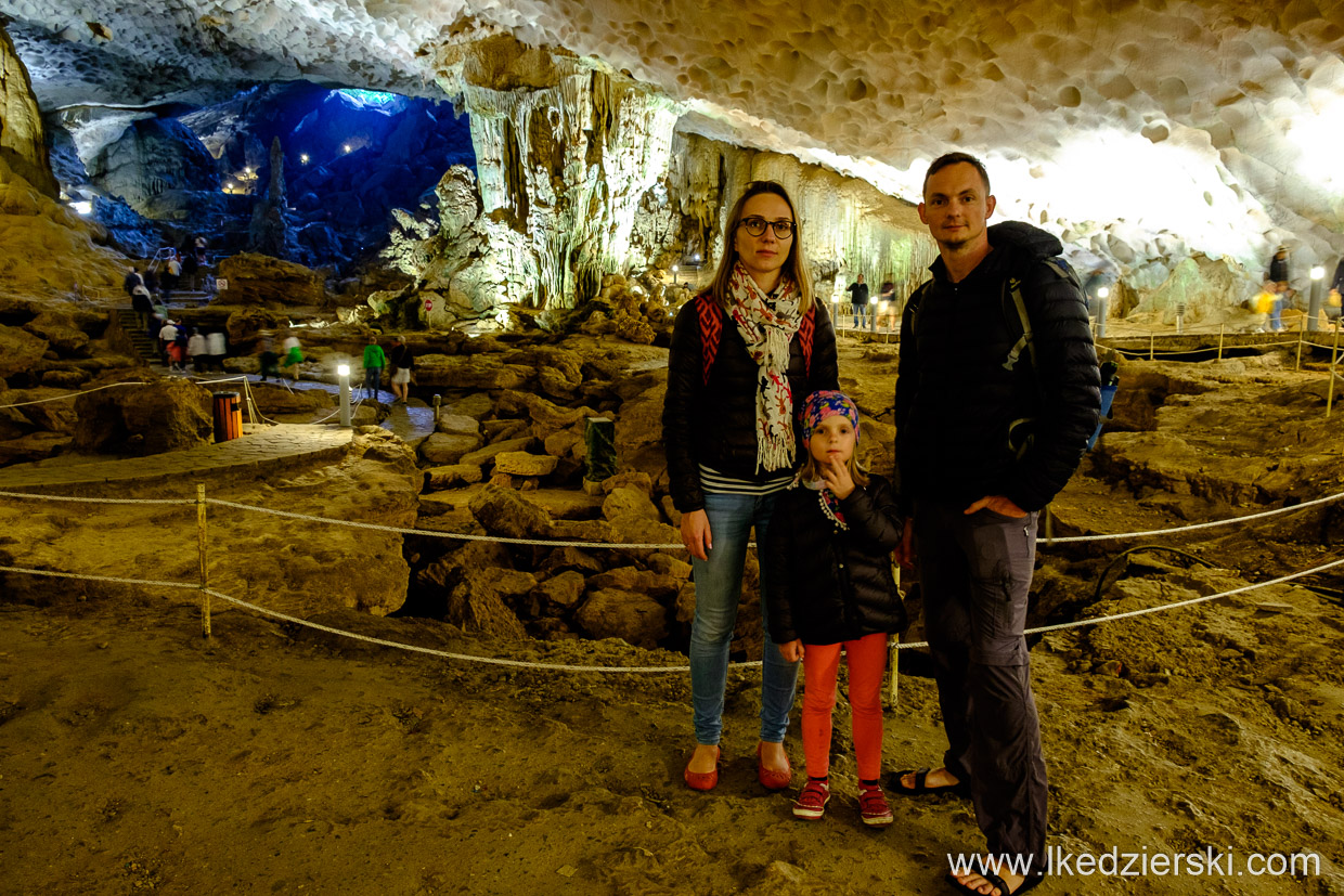 wietnam halong bay sung sot surprise cave