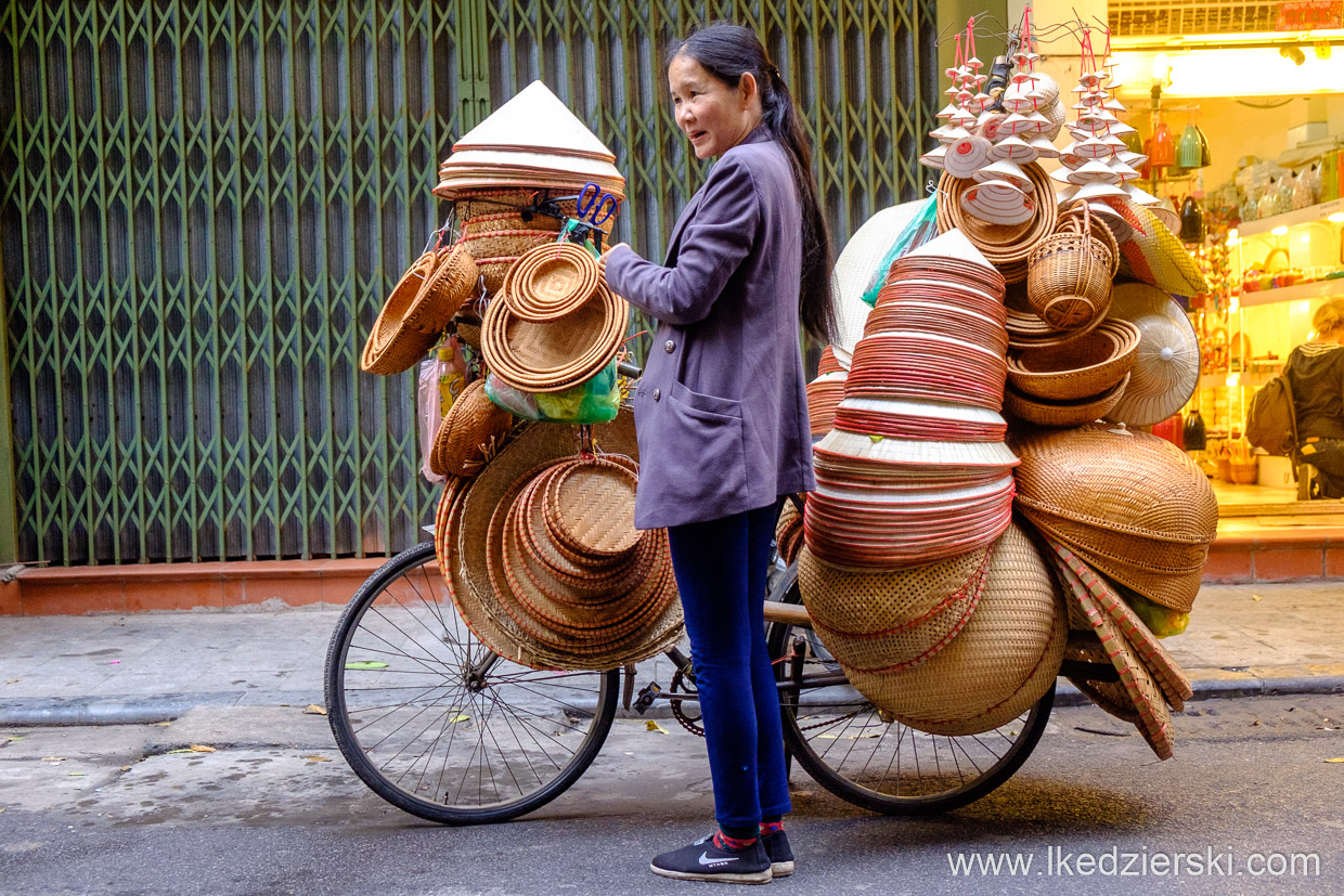 wietnam hanoi ulica kapelusze