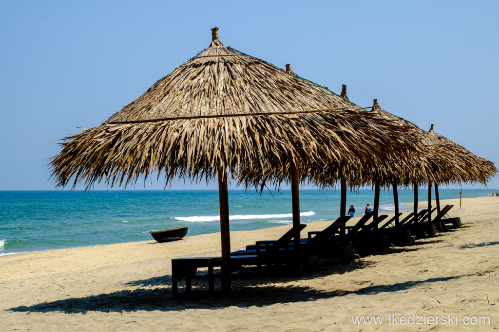 wietnam hoi an an bang beach