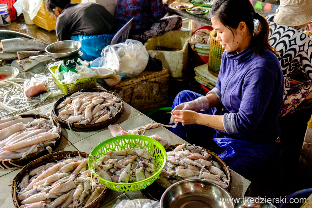 wietnam hoi an morning market targ jedzenie