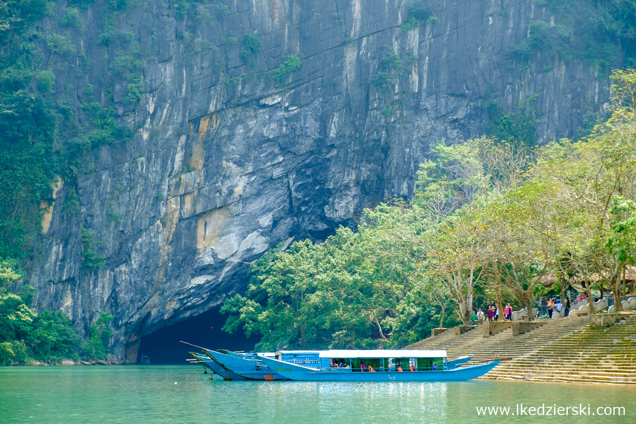 wietnam jaskinia phong nha cave lódka