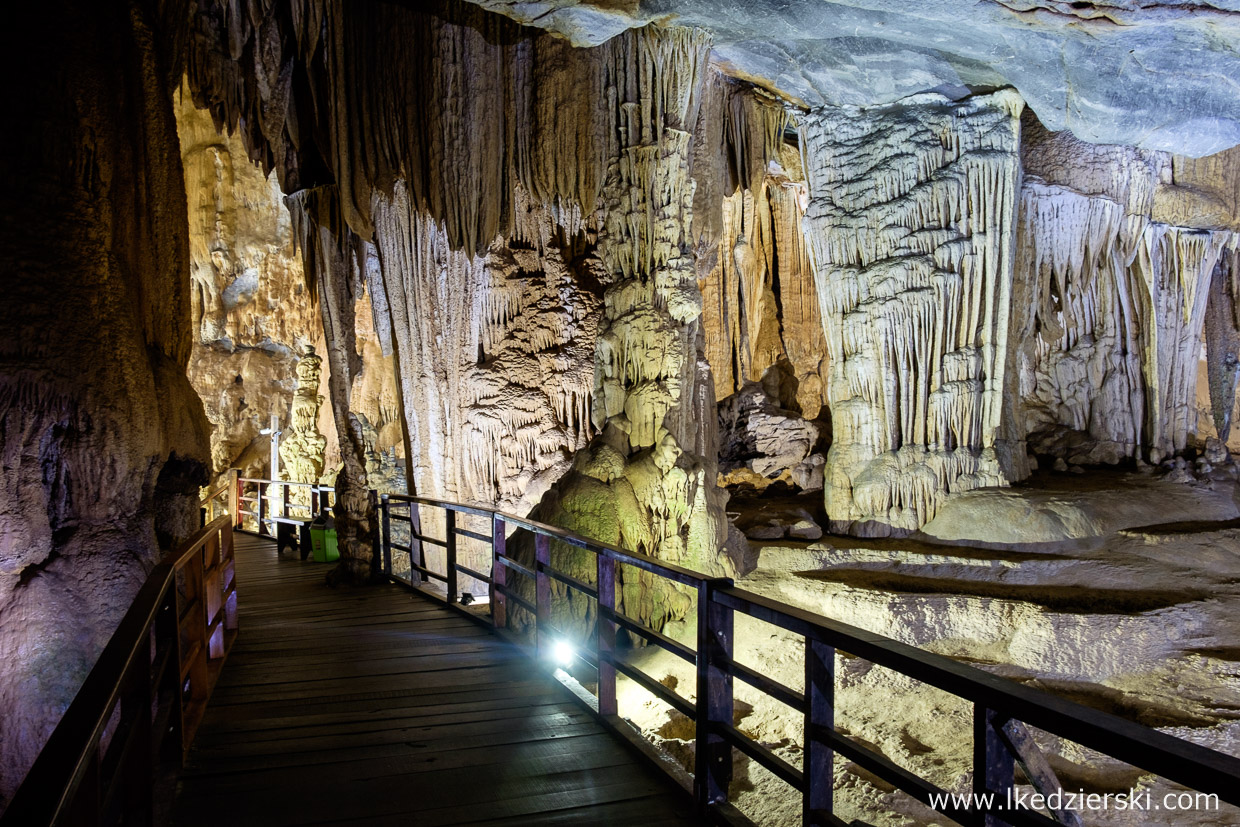 wietnam jaskinia paradise cave Phong Nha-Kẻ Bàng