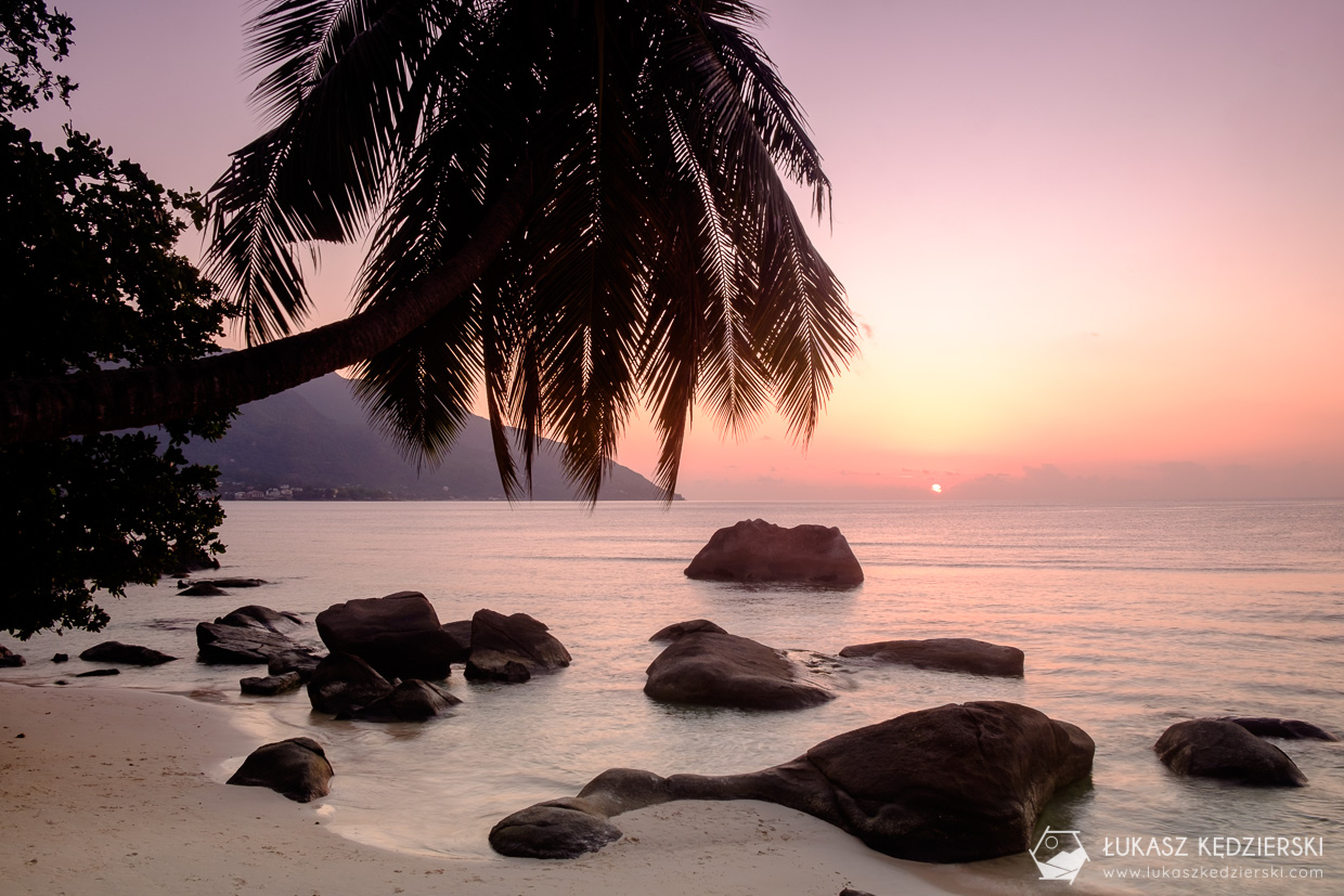 seszele mahe beau vallon beach