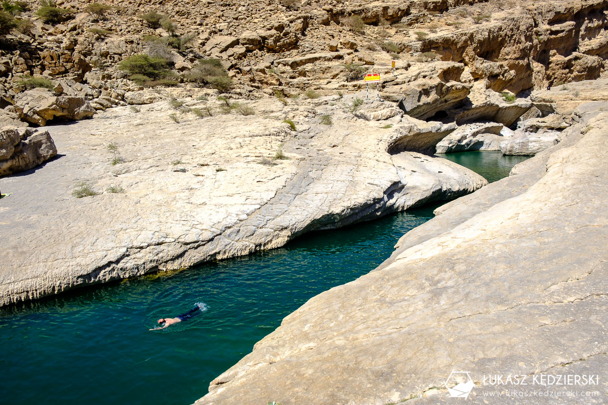 podróż do omanu wadi bani khalid