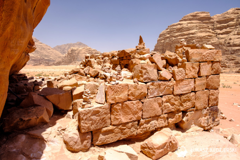 Największe atrakcje Wadi Rum Co warto zobaczyć na Wadi Rum?