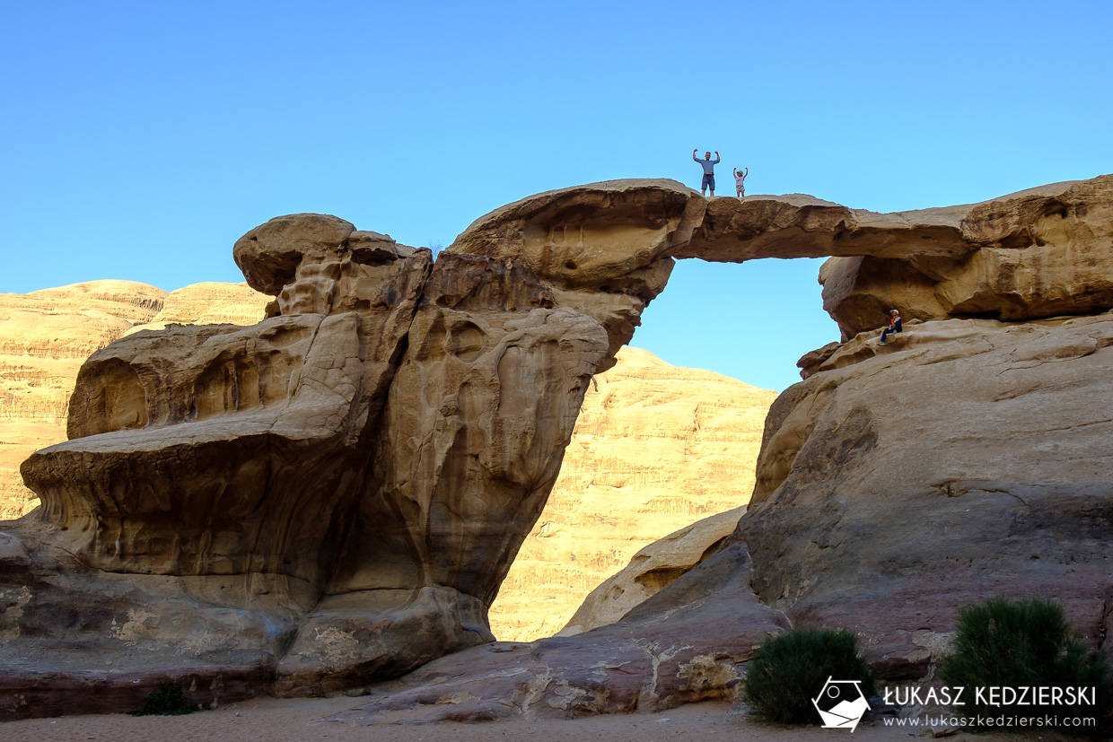 atrakcje wadi rum umm fruth rock arch jordania