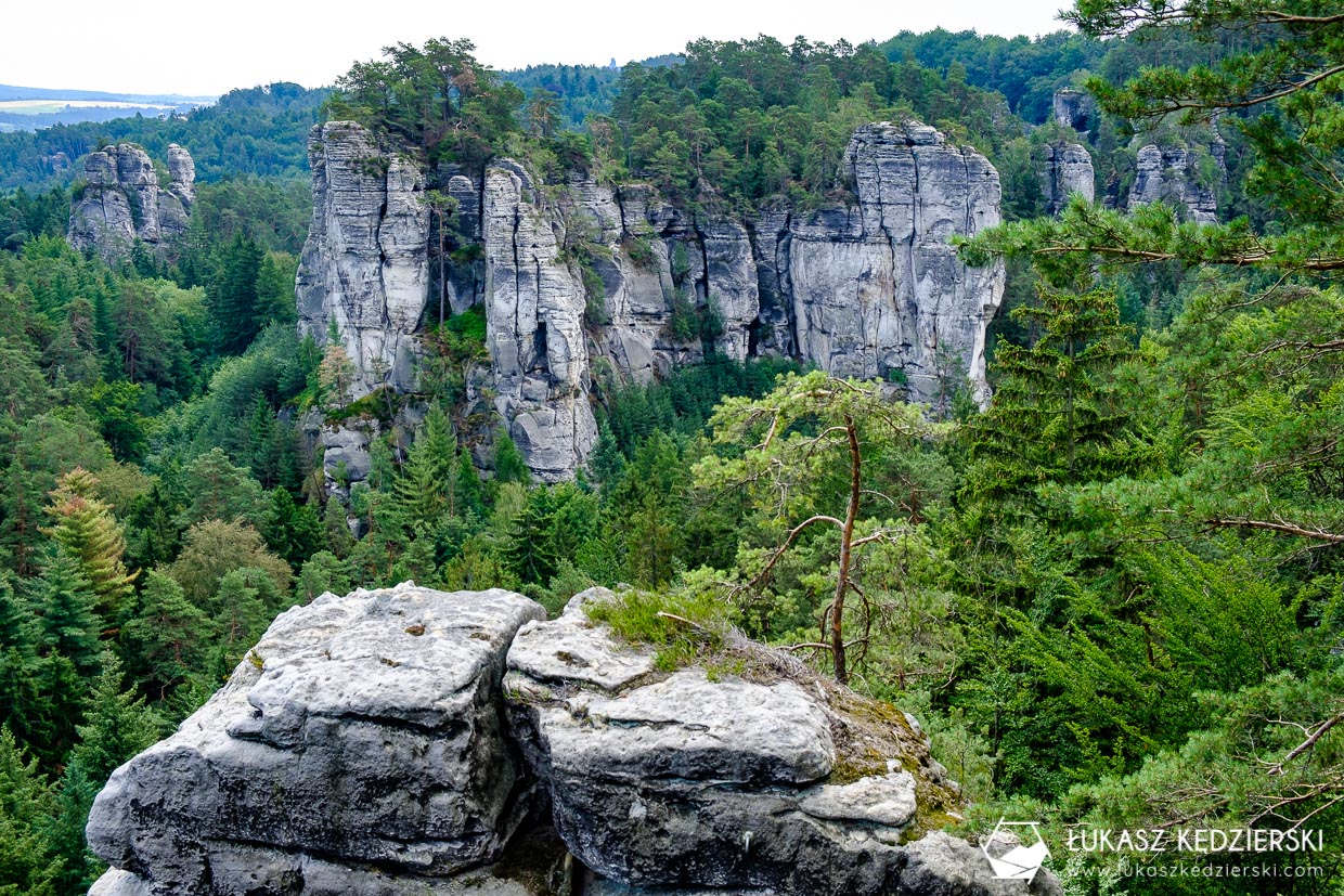 czeski raj Hruboskalsko szlak skalne miasto Janova vyhlidka