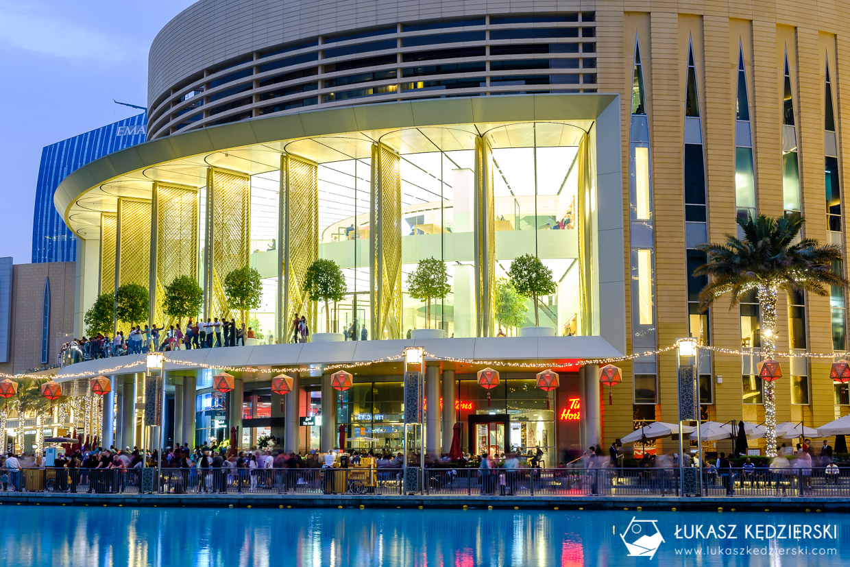 zea dubaj burj khalifa nocne zdjęcia dubai fountain